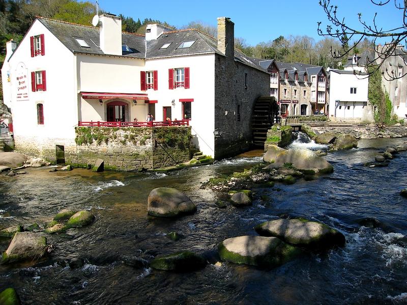 Le centre-ville de Pont-Aven