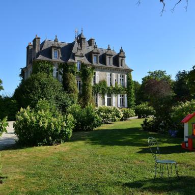 Vue de dos du manoir